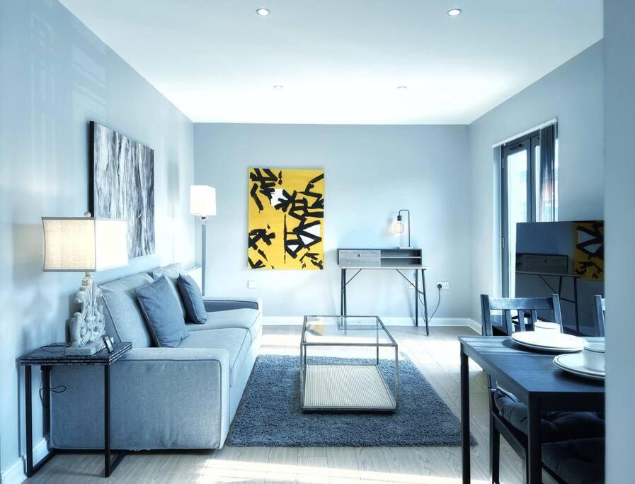 Апартаменти New Luxurious And Business Apt Свонсі Екстер'єр фото